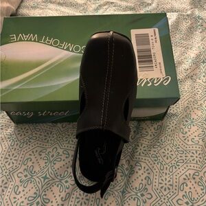 Easy Street Black Men's Loafers